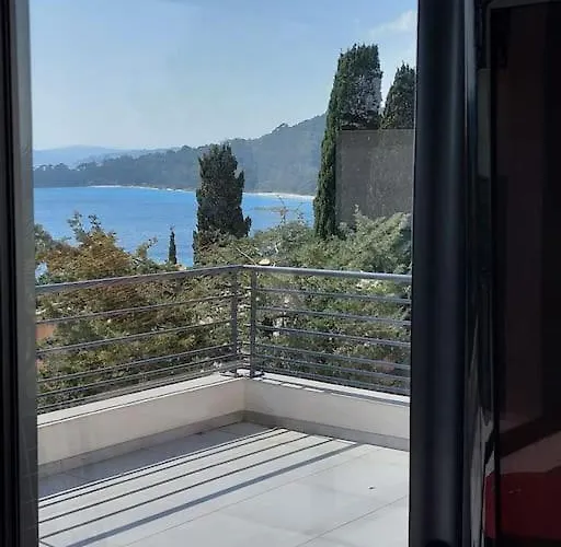 Appartement Cap Sud,apt 4p,vue Mer,pr Le Lavandou